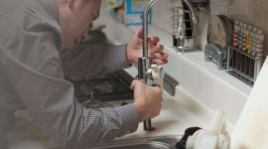 Professional emergency plumbing in Lomax, IL